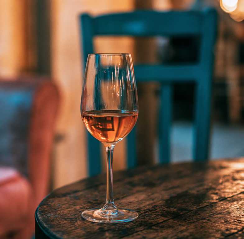 Alkoholfreier Roséwein – fruchtig, frisch und elegant